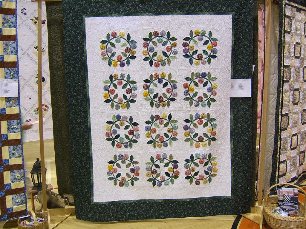 Quilts 2 0406 081 (Medium).jpg